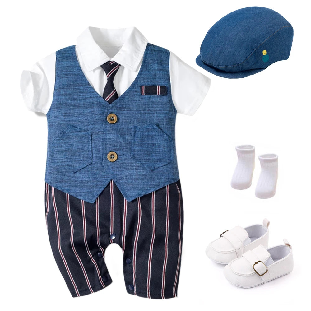 Costume bébé été 4 pièces : barboteuse, chapeau, chaussures, chaussettes .