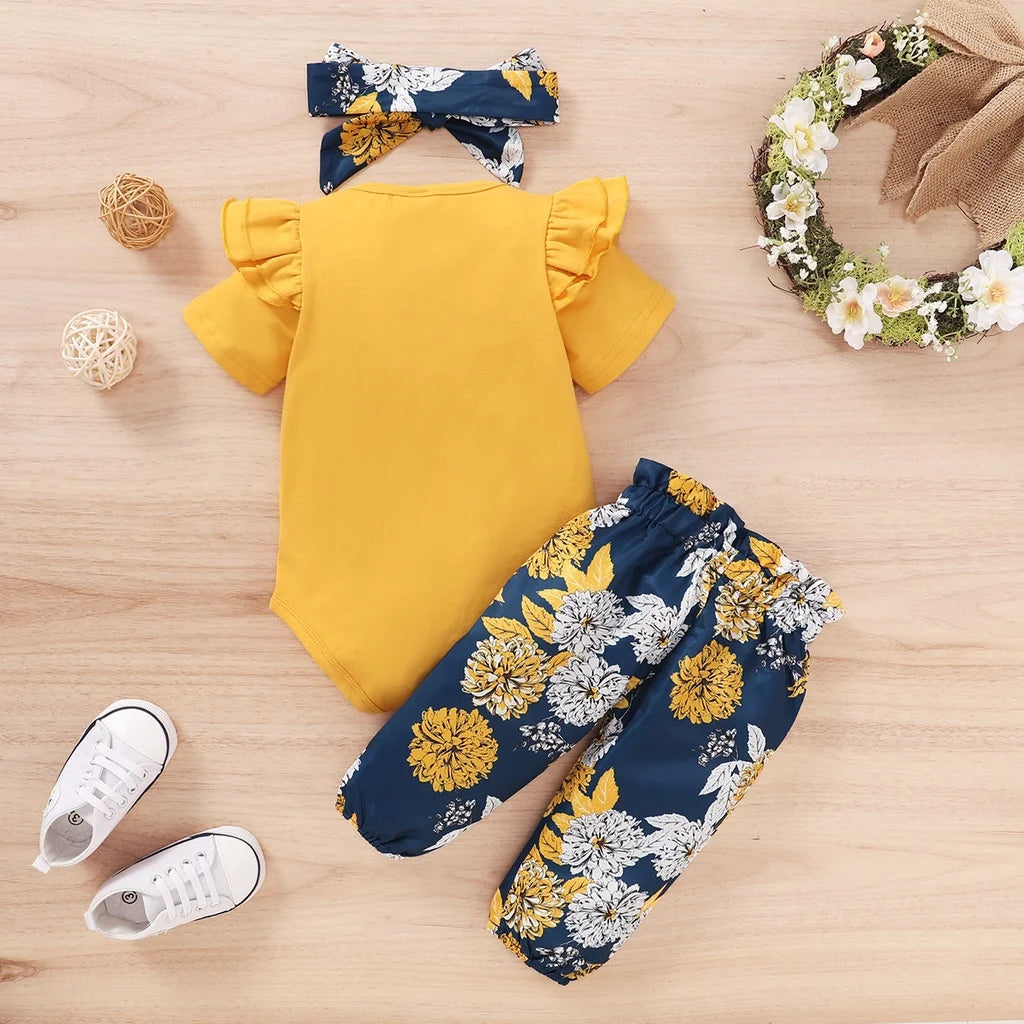 Ensemble bébé fille 3 pièces 0-18 mois : body manches courtes, pantalon fleuri et bandeau.