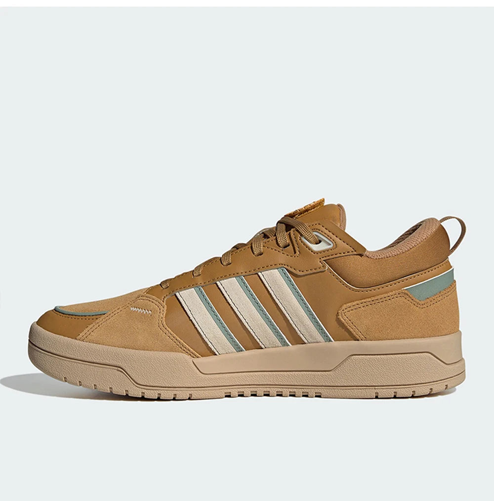 Baskets Adidas rétro légères, confortables et durables pour usage quotidien.