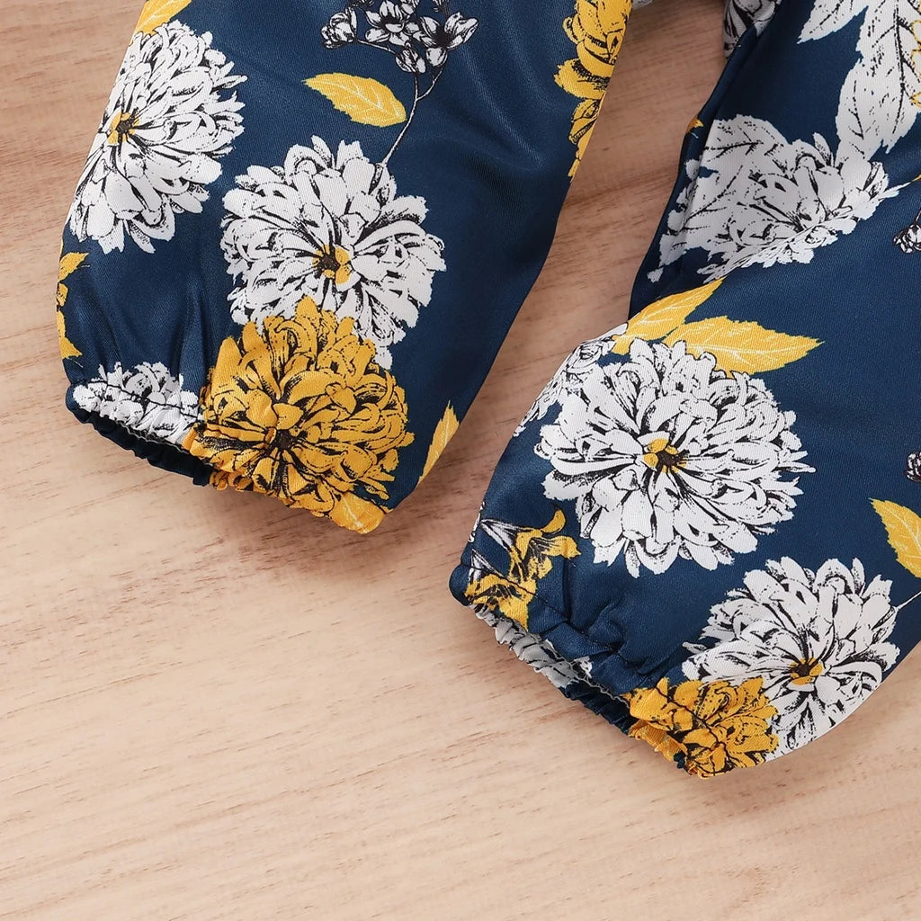 Ensemble bébé fille 3 pièces 0-18 mois : body manches courtes, pantalon fleuri et bandeau.