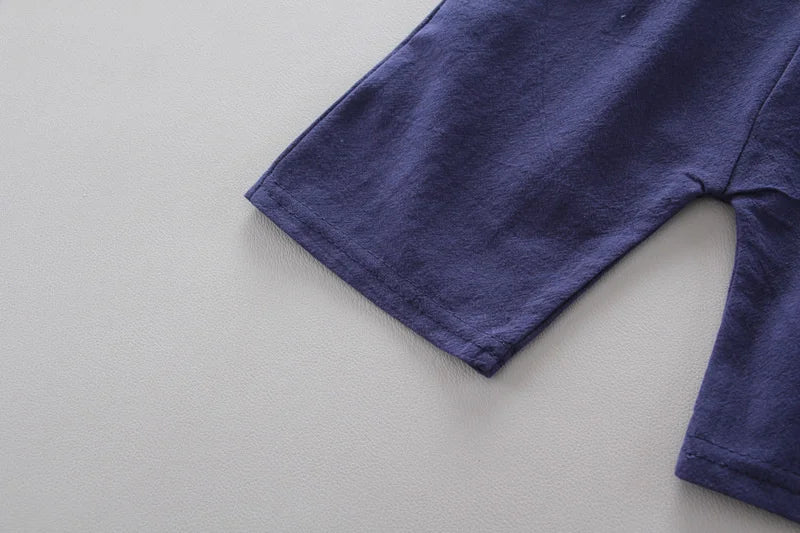 Costume d’été bébé garçon 2 pièces chemise et short, tenue décontractée et mode.