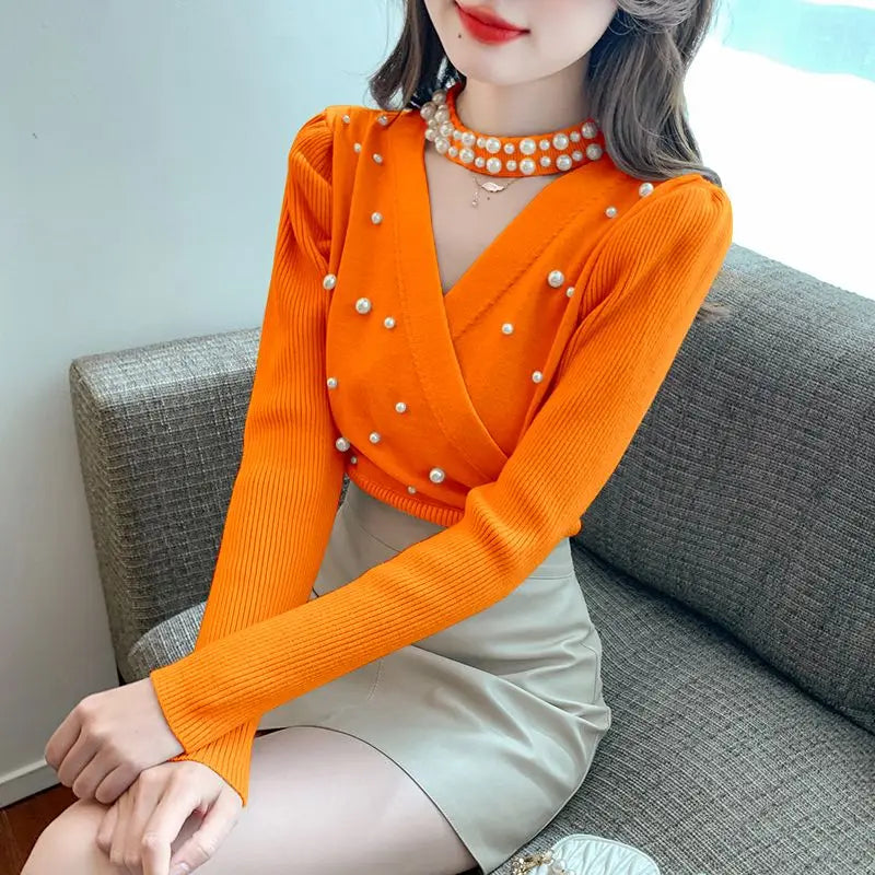 Pulls tricot irrégulier femme col V– brodé, ajouré, évasé, mode automne hiver