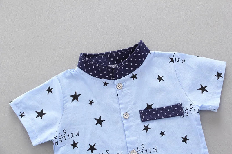 Costume d’été bébé garçon 2 pièces chemise et short, tenue décontractée et mode.