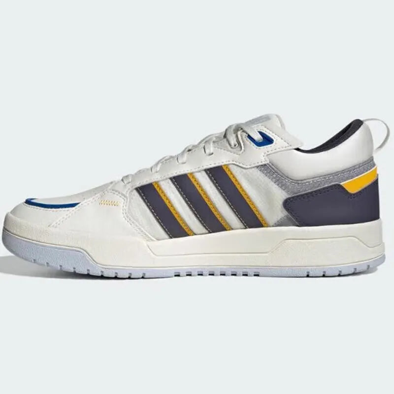 Baskets Adidas rétro légères, confortables et durables pour usage quotidien.