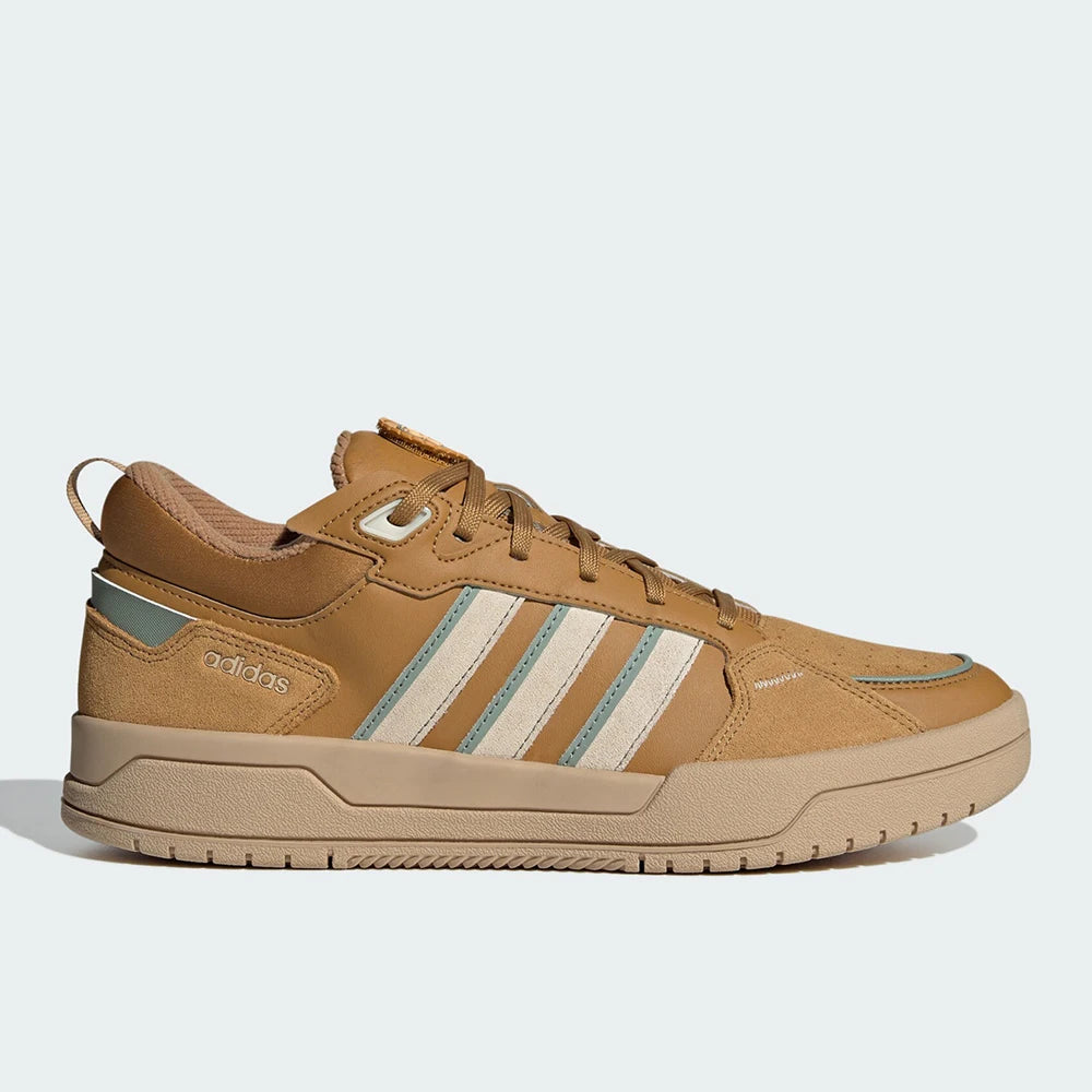 Baskets Adidas rétro légères, confortables et durables pour usage quotidien.