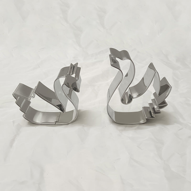 2pcs Emporte-pièces Cygne et Cœur en Inox – Décoration Pâtisserie Élégante .