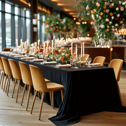 Rectangular Gold Satin Tablecloth – Elegant for Weddings and Events.