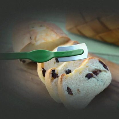 Couteau à Pain à Lame Incurvée – Antirouille, Facile à Nettoyer, avec Gaine .