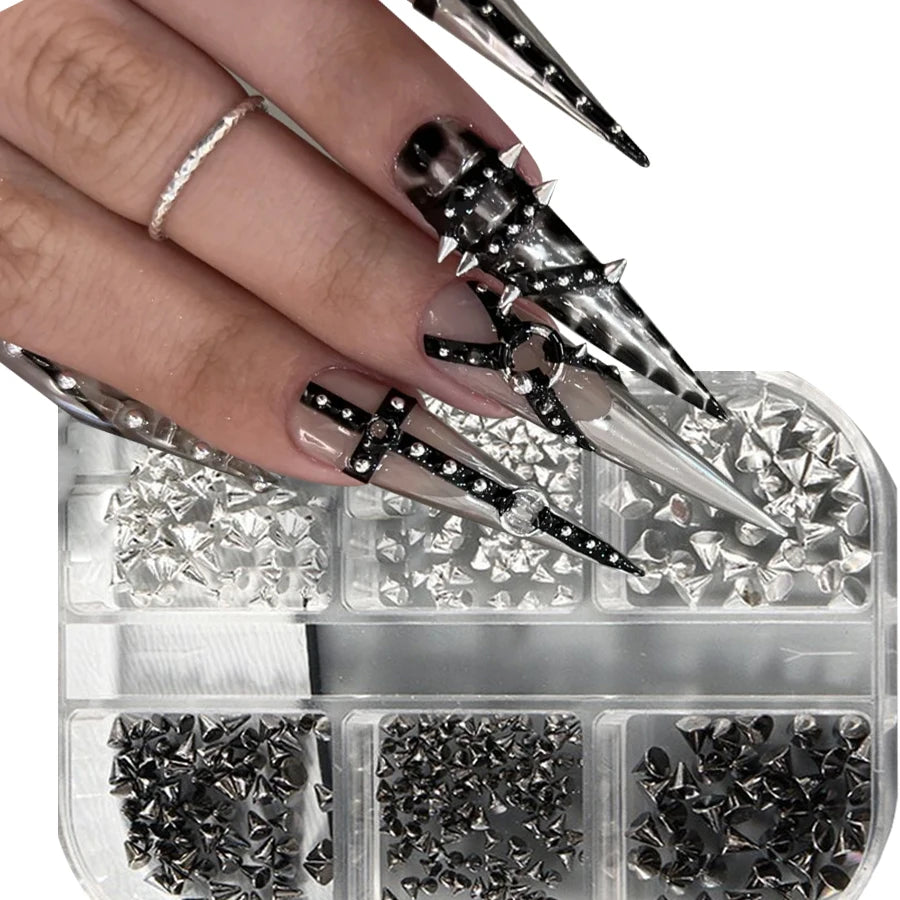 Clous ongles 3D métal – 6 grilles noir & argent, style punk