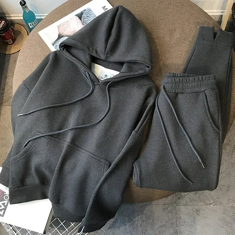 Tenue Femme Sweat à Capuche + Pantalon – Hiver