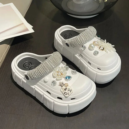 Sabots femme breloques à la mode – Pantoufles d'extérieur semelle épaisse, sandales plage été haute qualité nouvelle collection