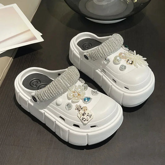Sabots femme breloques à la mode – Pantoufles d'extérieur semelle épaisse, sandales plage été haute qualité nouvelle collection