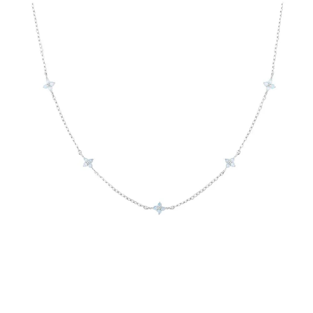 YIKOOLIN Collier Femme – Fleur Bleue Luxe, Design Minimaliste, Style Européen Américain