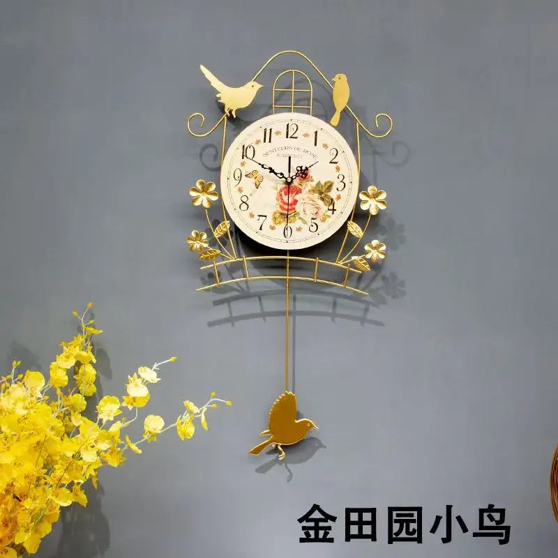 Horloge murale fer noir oiseau﻿– grande, électronique, durable, design moderne, arts et artisanat