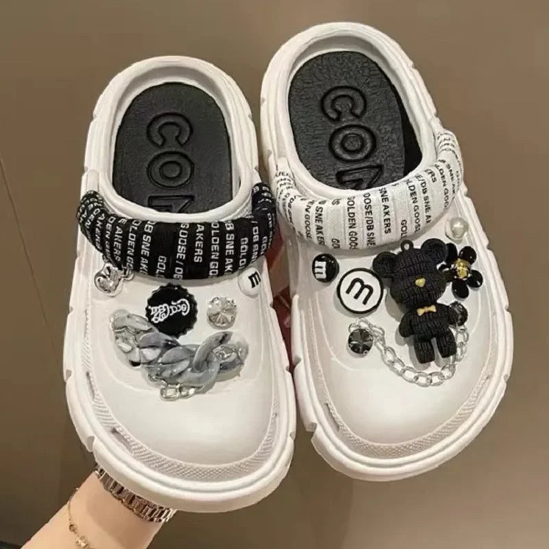 Sabots femme breloques à la mode – Pantoufles d'extérieur semelle épaisse, sandales plage été haute qualité nouvelle collection