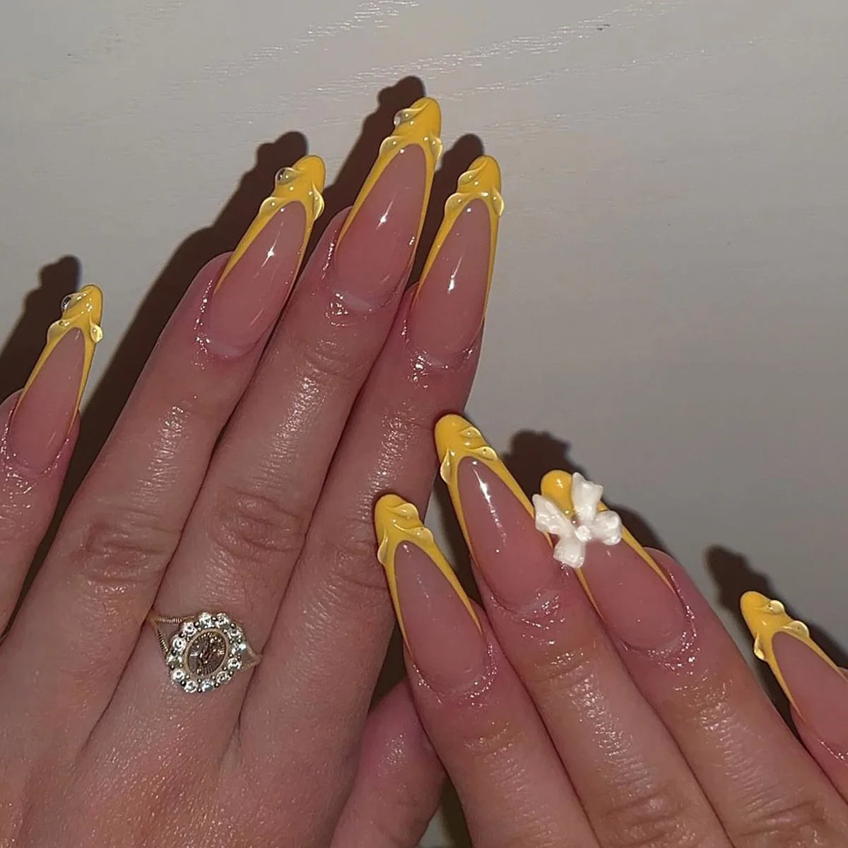 24 pcs faux ongles longs aiguilles chat dessin animé pression﻿