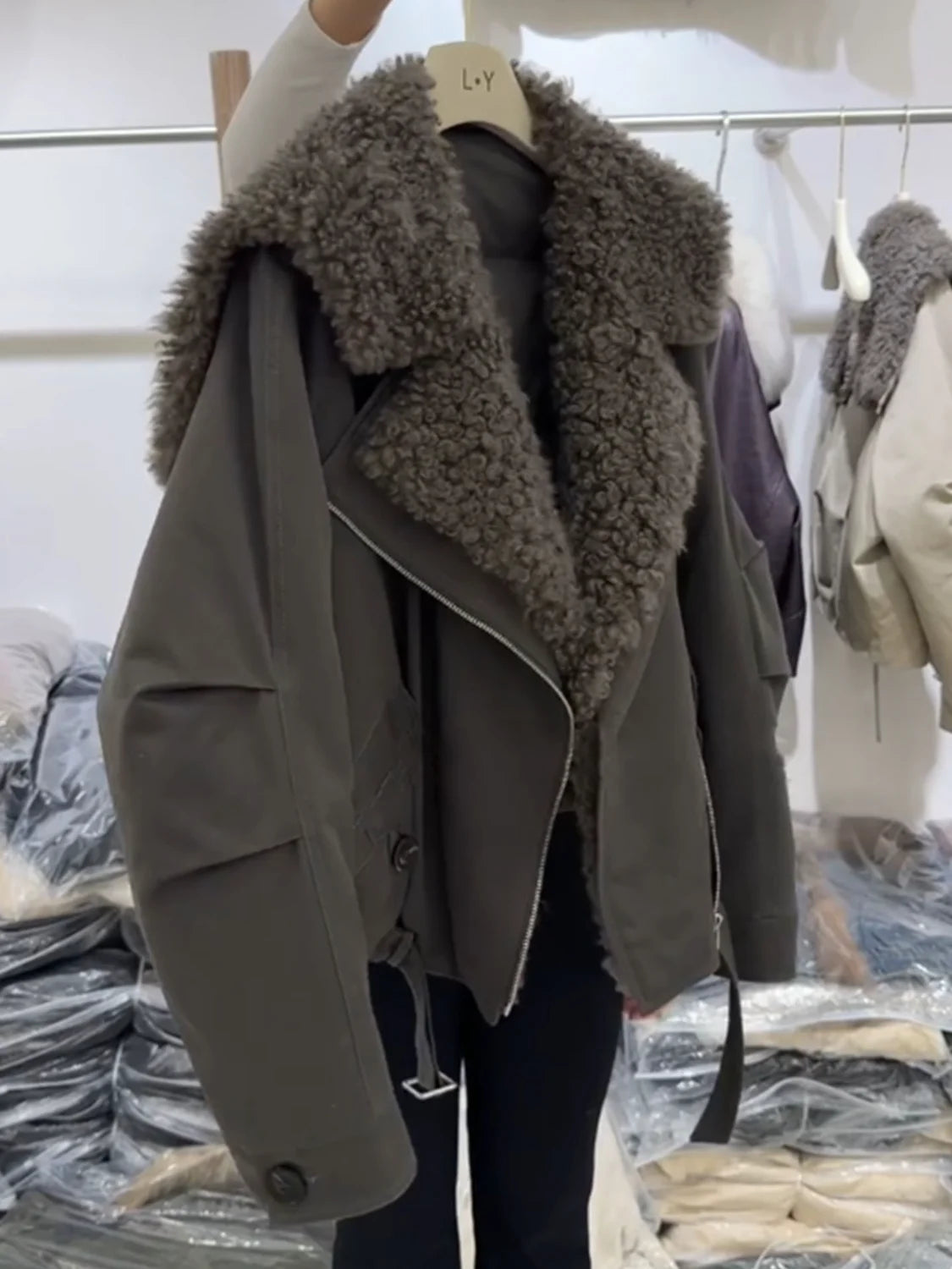 Veste Femme Surdimensionnée – Cordons Taille & Fourrure