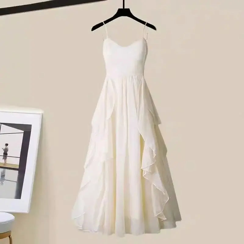 Ensemble femme 2 pièces robe à bretelles et pull fendu