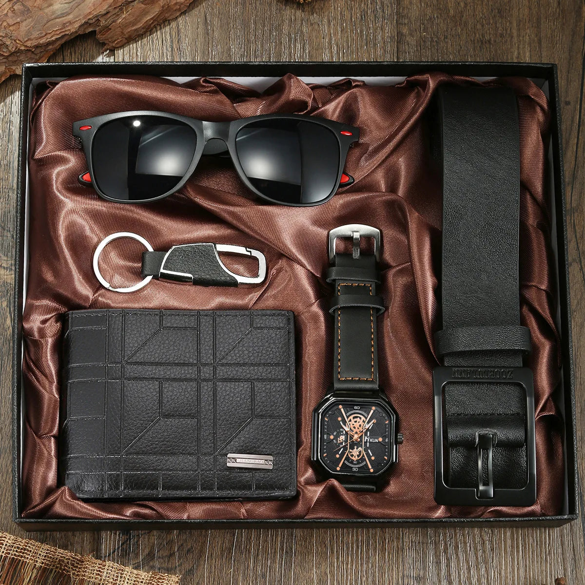 Coffret homme élégant – Montre, accessoires : portefeuille, ceinture, lunettes, porte-clés, tondeuse, cadeau luxe