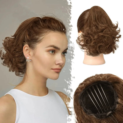 Queue de cheval synthétique OLA bouclée courte à pince noire .