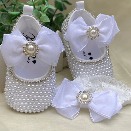 Chaussures bébé blanches à perles et strass, fait main, baptême 0-3m