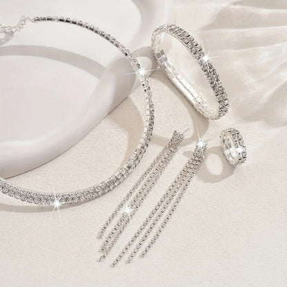 YIKOOLIN Ensemble Bijoux – Ras du Cou, Bague, Bracelet & Boucles d’Oreilles Strass Chic Soirée