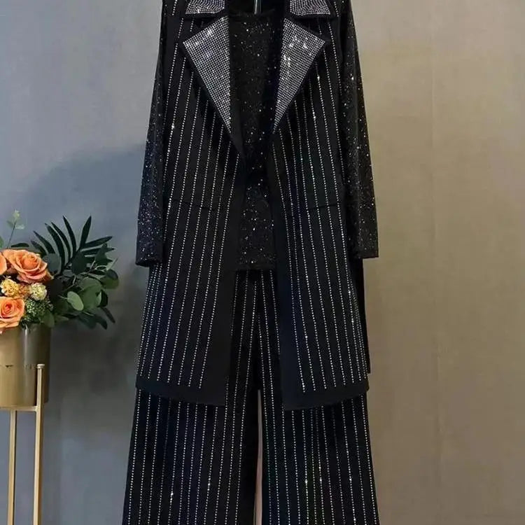 Ensemble Femme Grande Taille 3 Pièces – Veste, Chemise et Pantalon Long Noir avec Strass