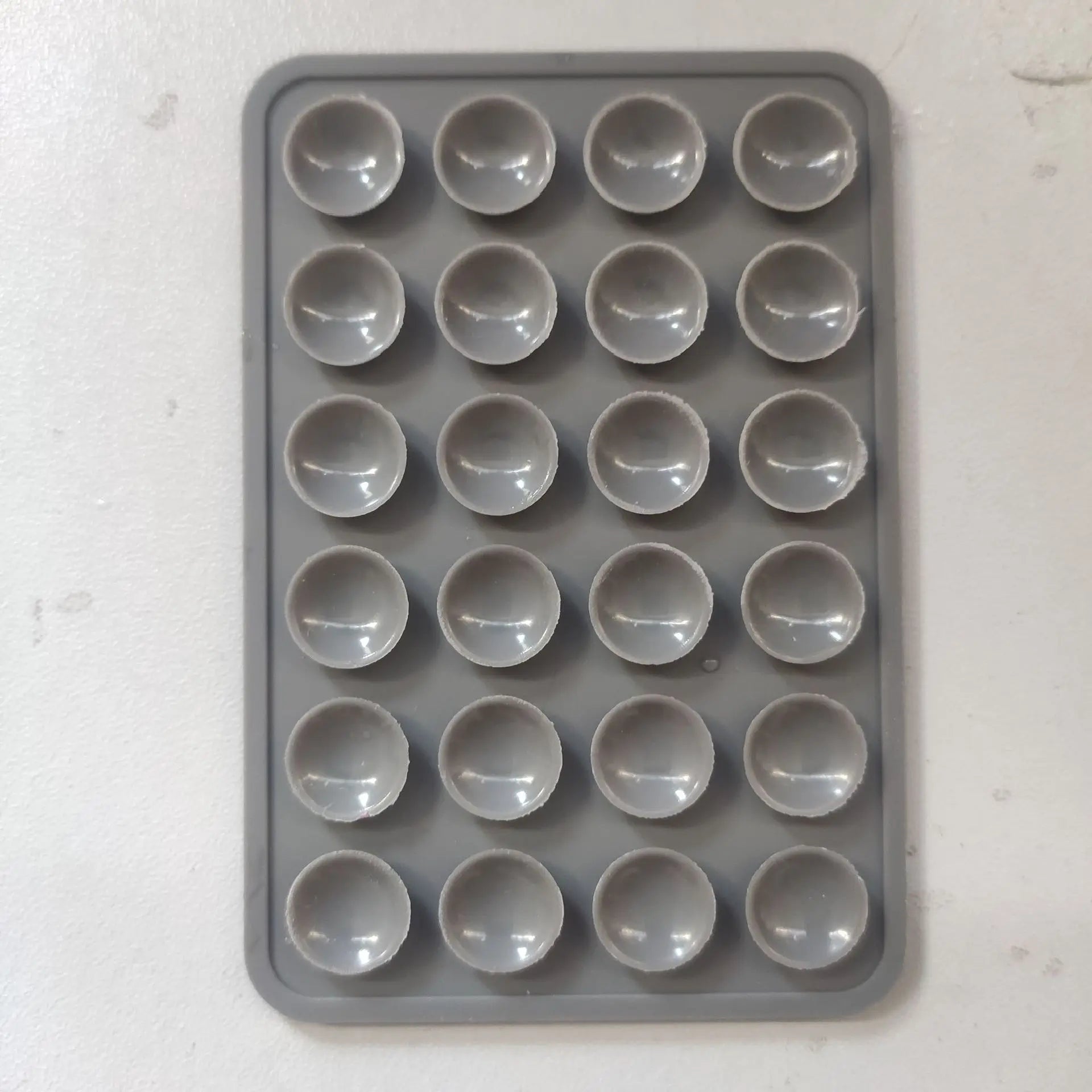 Support téléphone à ventouse en silicone – tapis mural antidérapant