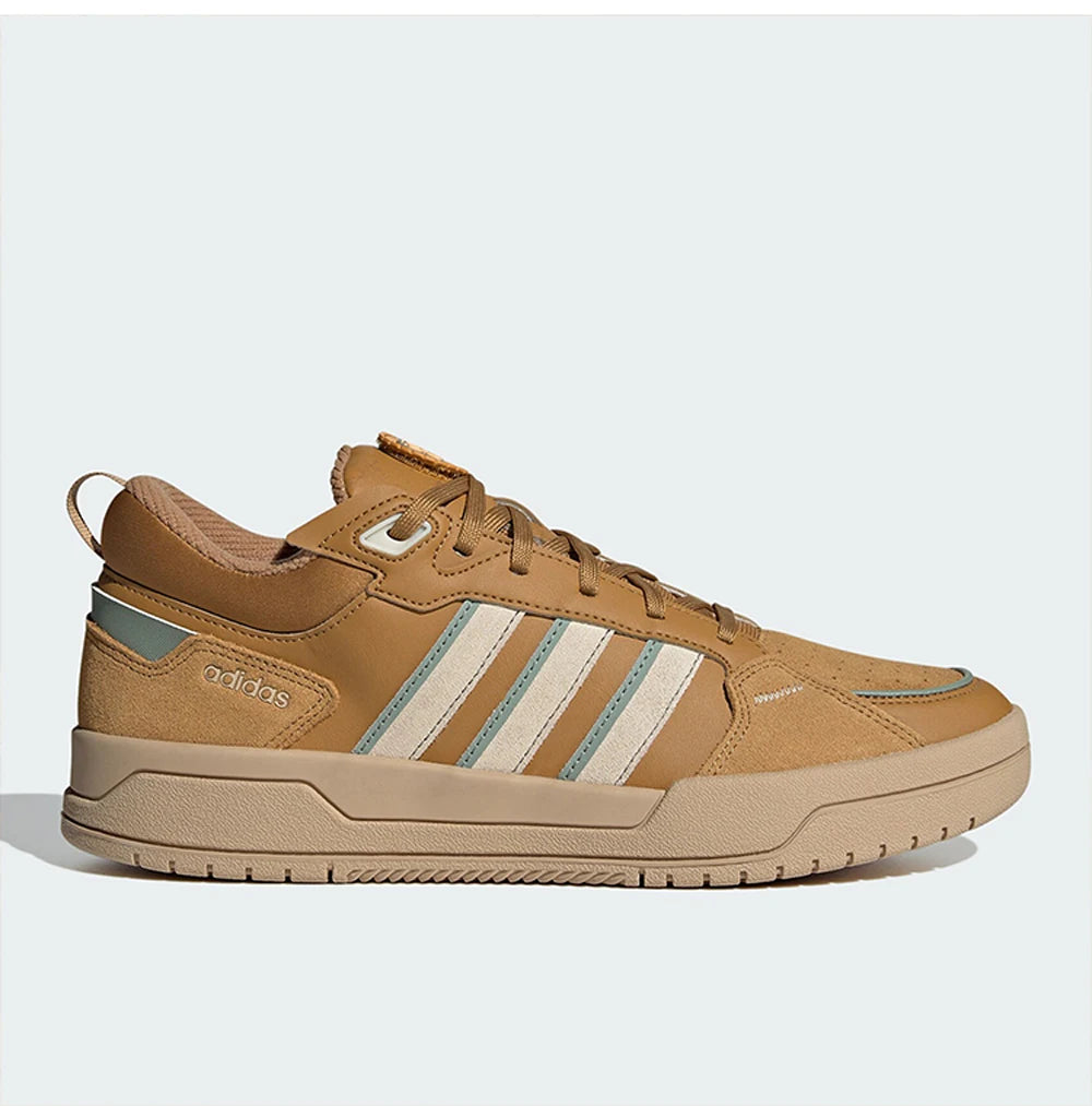 Baskets Adidas rétro légères, confortables et durables pour usage quotidien.