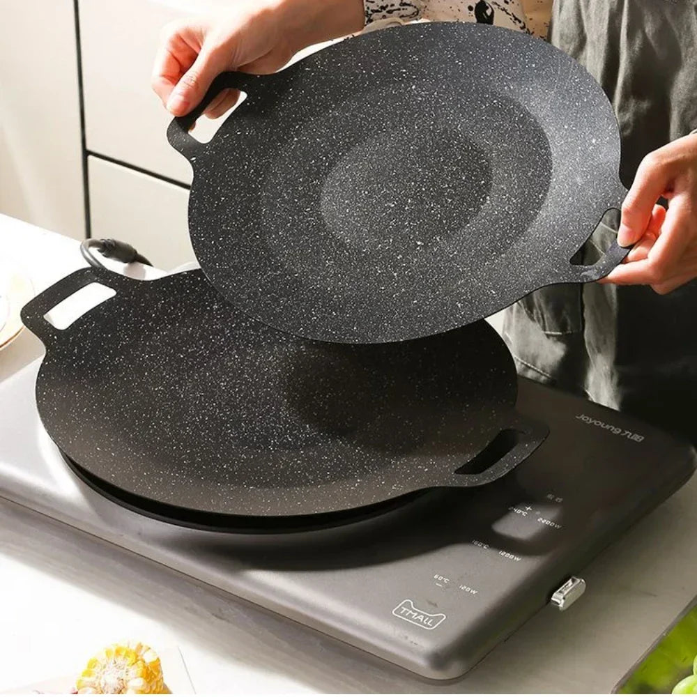 Poêle à barbecue 2025, poêle ronde en fonte antiadhésive, sans fumée, portable, pour cuisson plein air, camping, pique-nique et friture