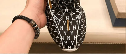 Baskets sport homme respirantes, semelle épaisse, coupe basse.