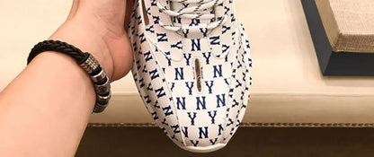 Baskets sport homme respirantes, semelle épaisse, coupe basse.