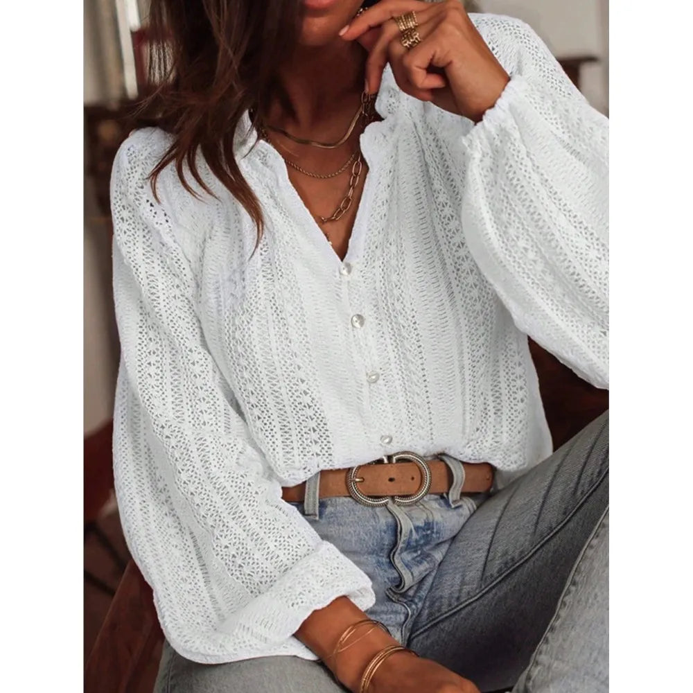 Blouse Chic Femme – Chemise Dentelle Évidée, Col V à Boutons, Manches Longues Élégantes