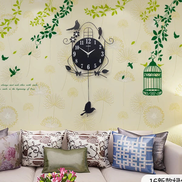 Horloge murale fer noir oiseau﻿– grande, électronique, durable, design moderne, arts et artisanat