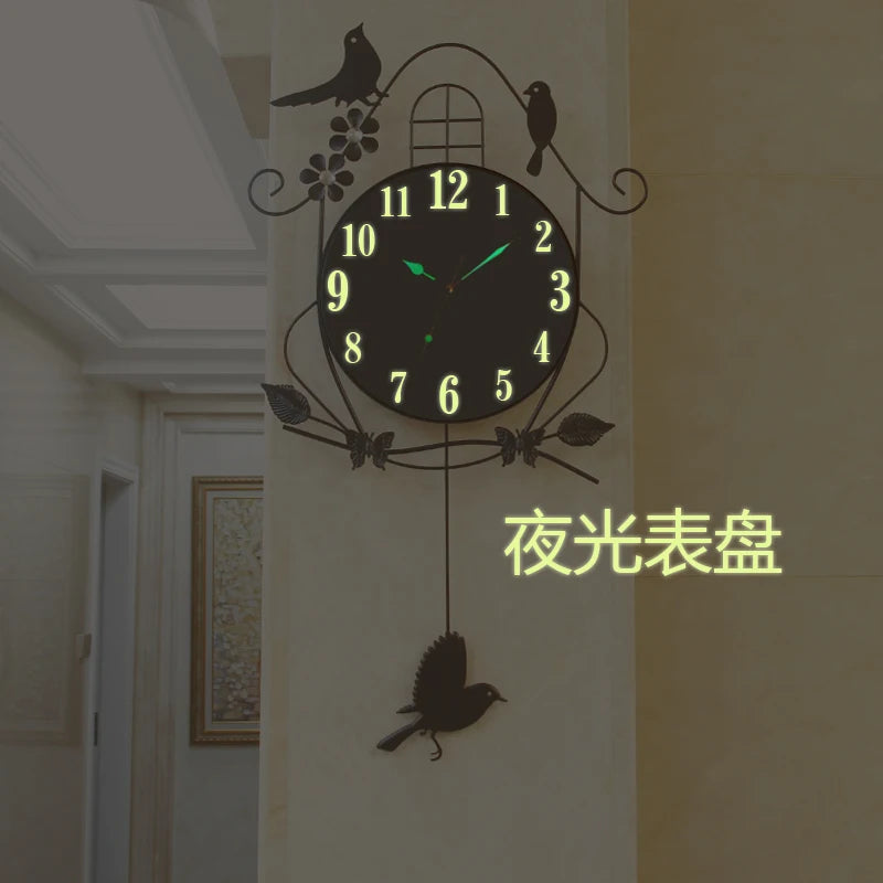 Horloge murale fer noir oiseau﻿– grande, électronique, durable, design moderne, arts et artisanat