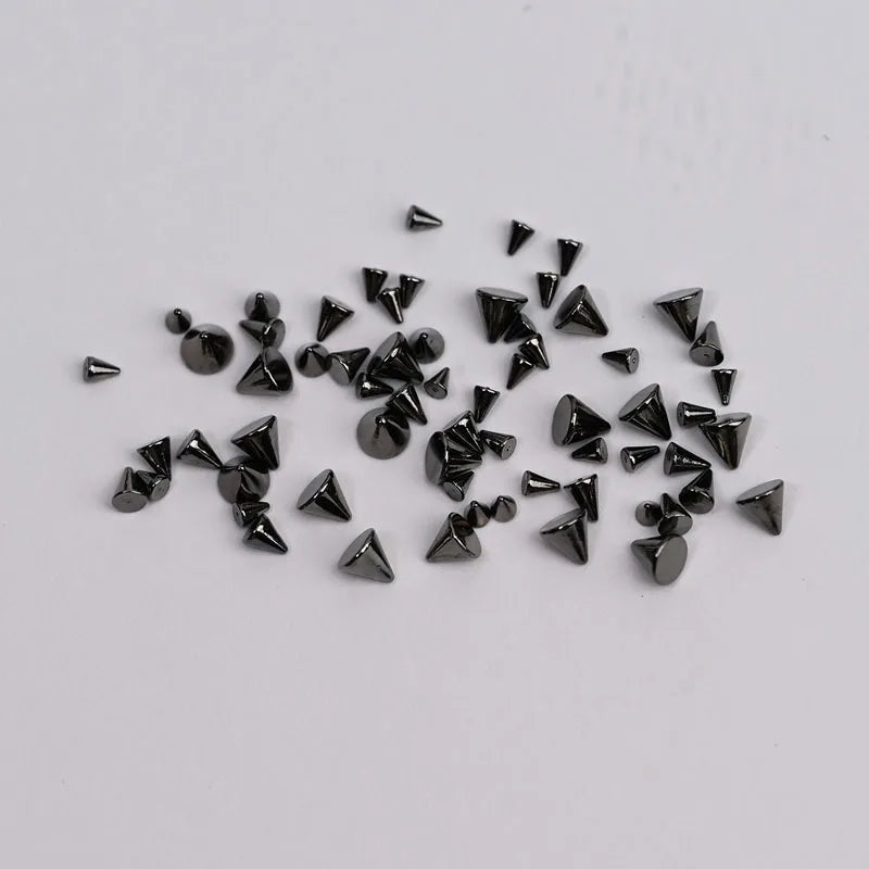 Clous ongles 3D métal – 6 grilles noir & argent, style punk