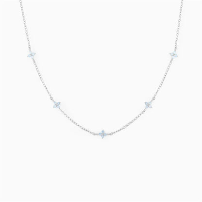 YIKOOLIN Collier Femme – Fleur Bleue Luxe, Design Minimaliste, Style Européen Américain